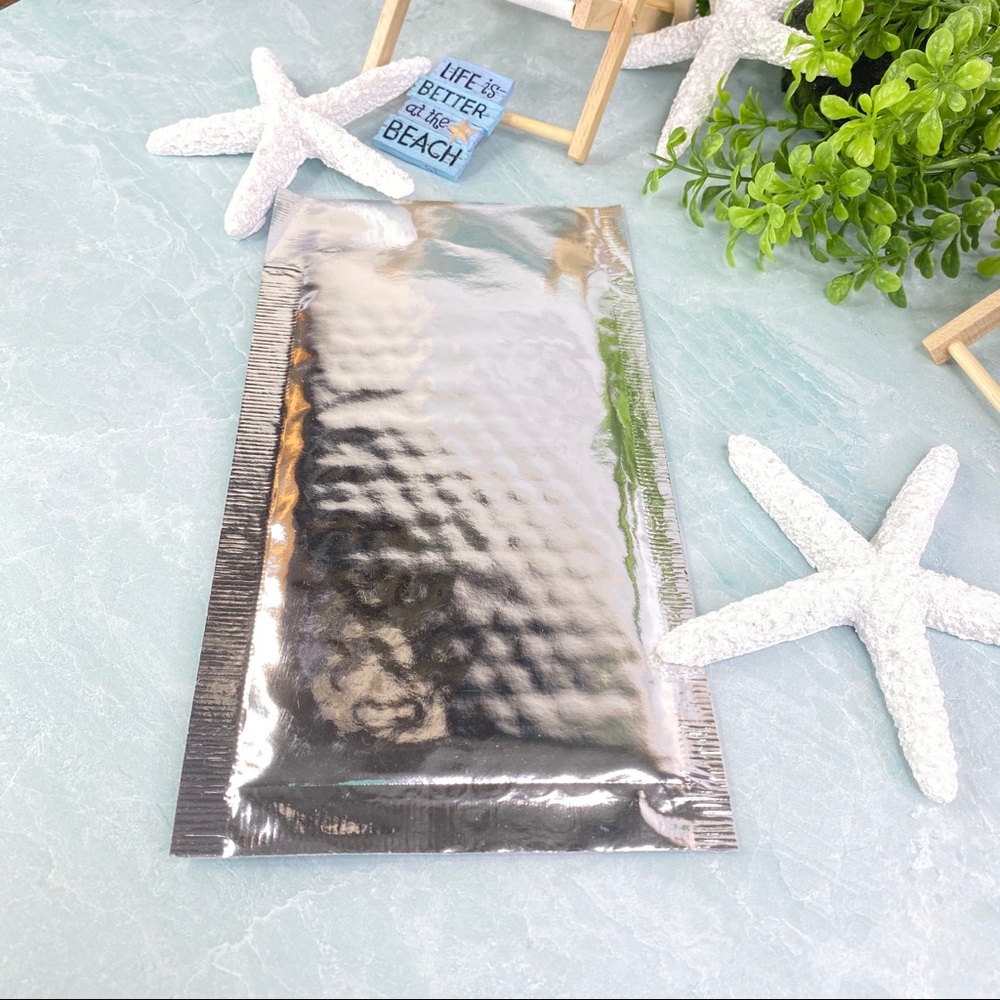 Clearance 25 4X8 Metallic Silver Bubble Mailer - Picture 6 of 12